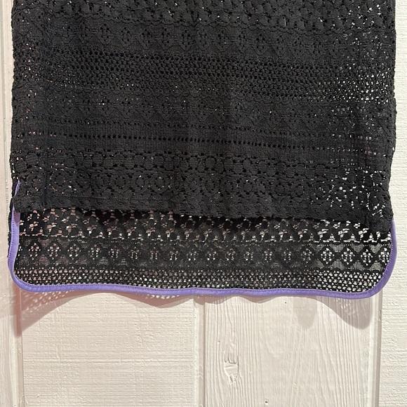 Signature Studio Top - Picture 5 of 6